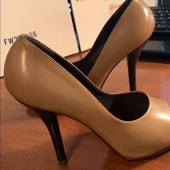 Authentic Gucci Peep Toe Pumps - Picture 6 of 8